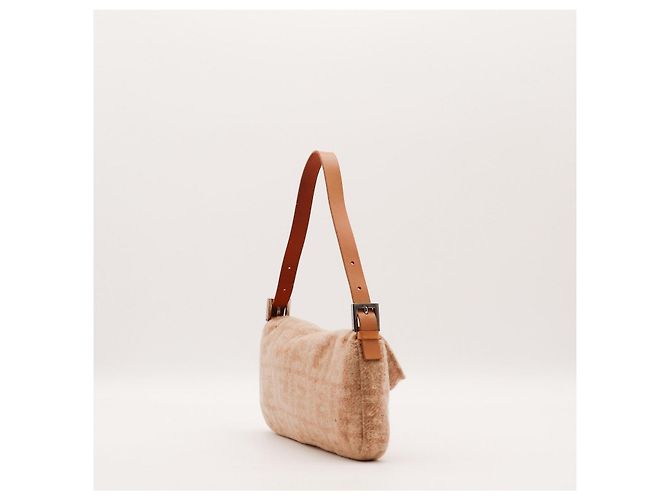 Borsa Fendi Baguette in lana beige - vista 4