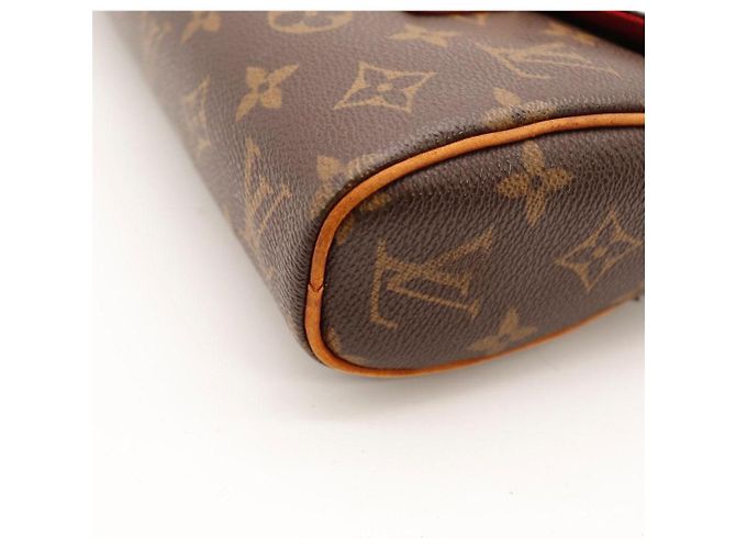 Bolsa Louis Vuitton Monogram Canvas Retiro PM Marrom Monograma - vista 9