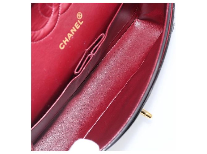 Borsa a tracolla CHANEL Chain Matelasse 25 in pelle d'agnello nera e oro CC Auth 200477SAM Nero D'oro - vista 11