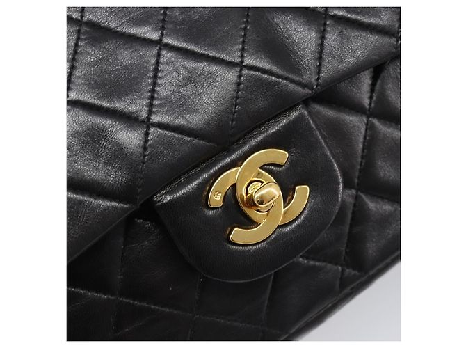 Borsa a tracolla CHANEL Chain Matelasse 25 in pelle d'agnello nera e oro CC Auth 200477SAM Nero D'oro - vista 17