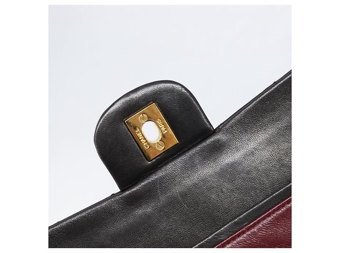 Borsa a tracolla CHANEL Chain Matelasse 25 in pelle d'agnello nera e oro CC Auth 200477SAM Nero D'oro - vista 19