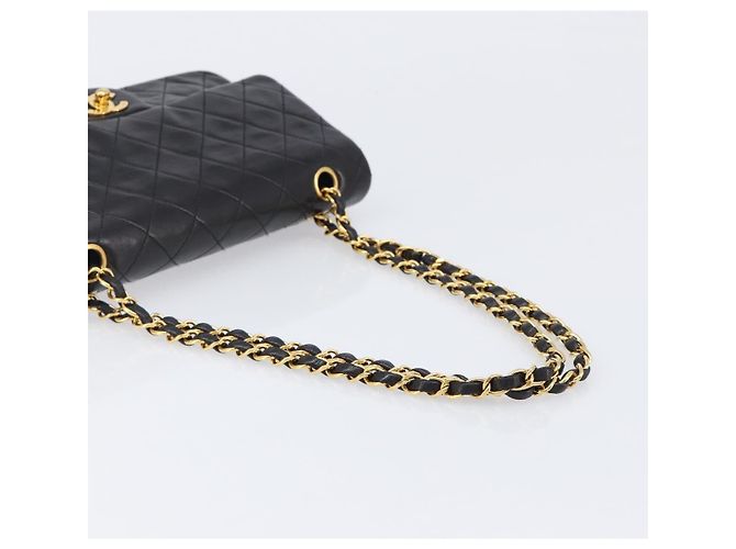Borsa a tracolla CHANEL Chain Matelasse 25 in pelle d'agnello nera e oro CC Auth 200477SAM Nero D'oro - vista 7