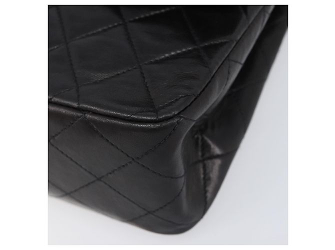 Borsa a tracolla CHANEL Chain Matelasse 25 in pelle d'agnello nera e oro CC Auth 200477SAM Nero D'oro - vista 9
