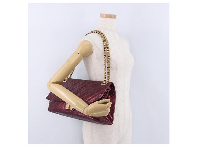 Borsa a tracolla con catena CHANEL 2.55 Matelasse in pelle d'agnello rossa e oro CC Auth ka6142SAV Rosso - vista 35