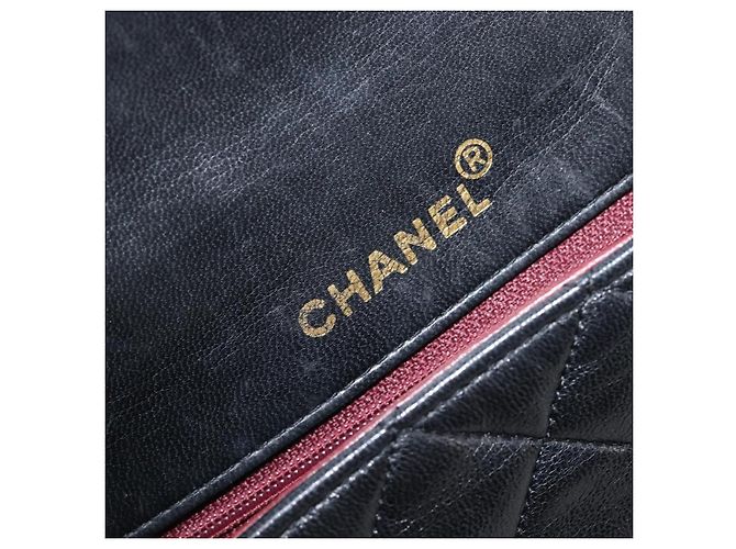 Borsa a tracolla CHANEL Chain Matelasse in pelle d'agnello nera e oro CC Auth 200435V Nero D'oro - vista 21
