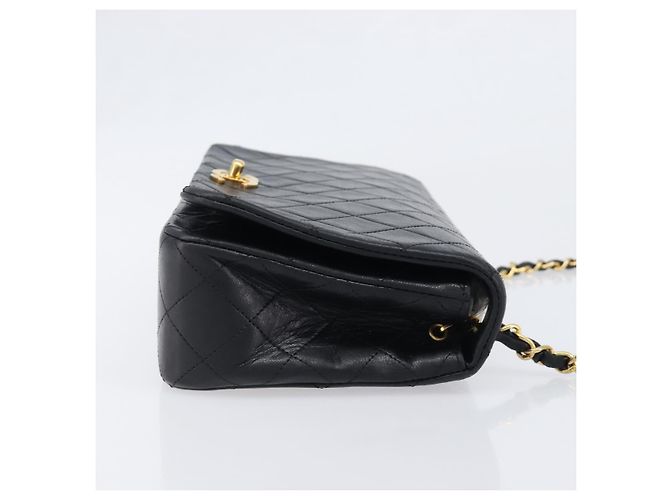 Borsa a tracolla CHANEL Chain Matelasse in pelle d'agnello nera e oro CC Auth 200435V Nero D'oro - vista 3