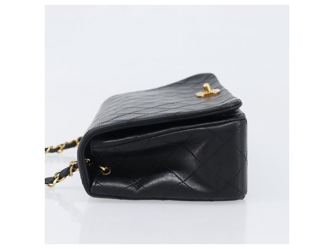 Borsa a tracolla CHANEL Chain Matelasse in pelle d'agnello nera e oro CC Auth 200435V Nero D'oro - vista 4
