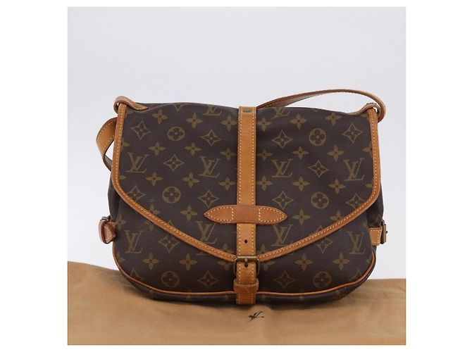 LOUIS VUITTON Monogram Saumur 30 Shoulder Bag M42256 LV Auth 199805A Monogramma - vista 12