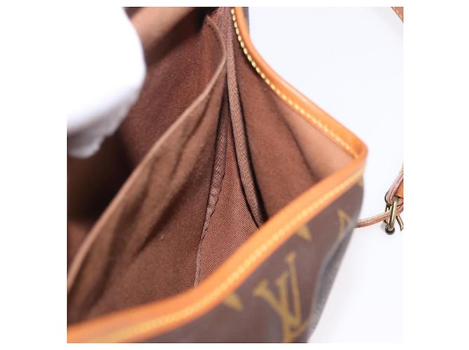 LOUIS VUITTON Monogram Saumur 30 Shoulder Bag M42256 LV Auth 199805A Monogramma - vista 28