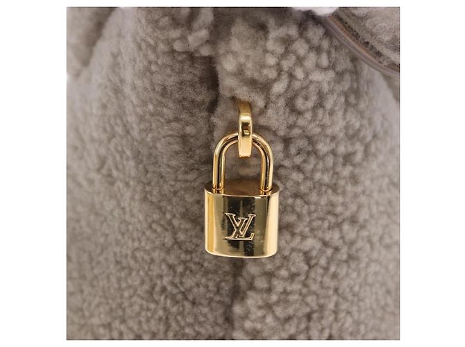 Borsa a mano LOUIS VUITTON Lockit Voyage Mouton Greige M93850 LV Auth am12524SAM - vista 19