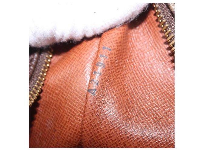 Borsa a tracolla LOUIS VUITTON Monogram Boulogne 30 M51265 LV Auth 200463 Monogramma - vista 12