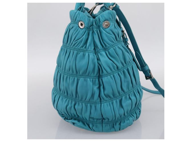 Bolsa PRADA Matelassé Nylon 2way Turquoise Blue Silver Auth 202888V Prata Turquesa - vista 3
