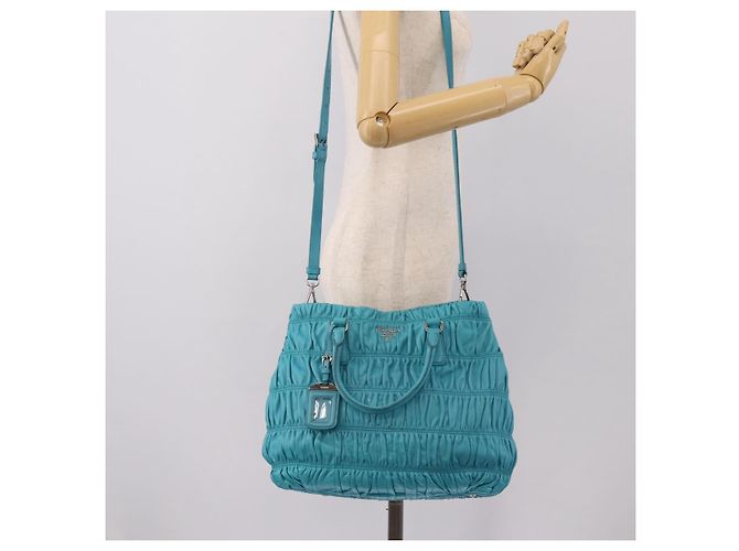 Bolsa PRADA Matelassé Nylon 2way Turquoise Blue Silver Auth 202888V Prata Turquesa - vista 30