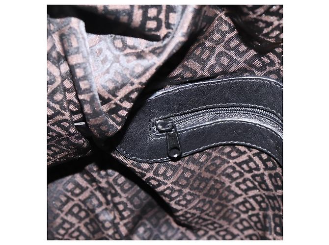 Bolsa de Ombro BALLY em Couro Preto e Dourado Auth ka6077A - vista 19