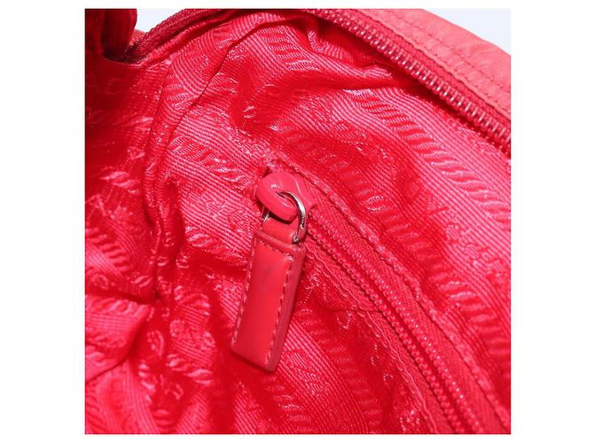 Bolso de Hombro PRADA Nylon Rojo Plata Auth 201440 Roja - vista 23