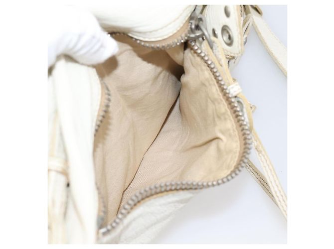 Borsa a spalla Miu Miu in pelle bianca argento Auth 202884A Bianco - vista 22