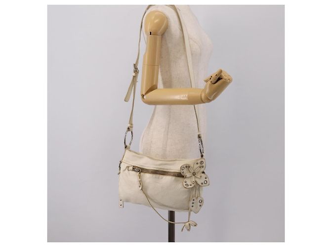 Borsa a spalla Miu Miu in pelle bianca argento Auth 202884A Bianco - vista 23