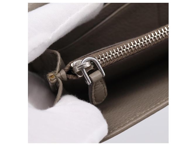 Portafoglio lungo PRADA in pelle Beige Silver Auth 203336A Argento - vista 22