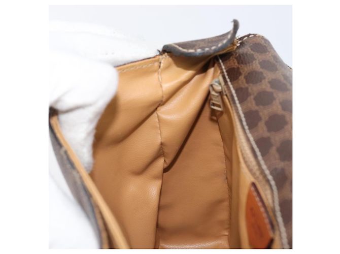 Céline Borsa a tracolla CELINE Macadam Canvas PVC Leather Brown Gold Auth mr2903 Marrone D'oro - vista 22