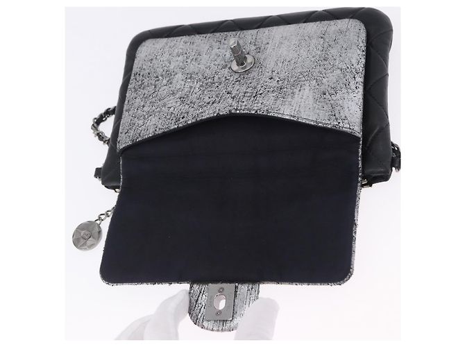 CHANEL Matelasse Schultertasche mit Kette aus Lammleder Schwarz Silber CC Auth 200782V - Ansicht 10