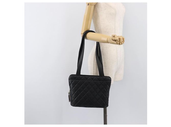 Borsa Tote CHANEL Matelasse in Pelle d'Agnello Nera e Oro CC Auth 203447V Nero D'oro - vista 26