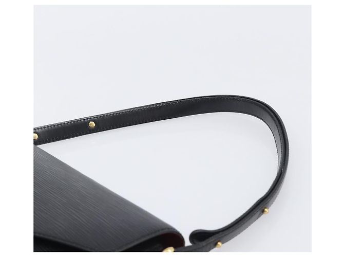 LOUIS VUITTON Epi Osh Shoulder Bag Black Red M52444 LV Auth BA15647 Nero Rosso - vista 14