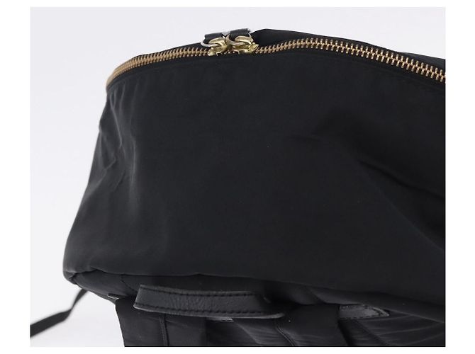 Mochila BURBERRY Nylon Black Gold Tone Auth ti4024 Negro - vista 6