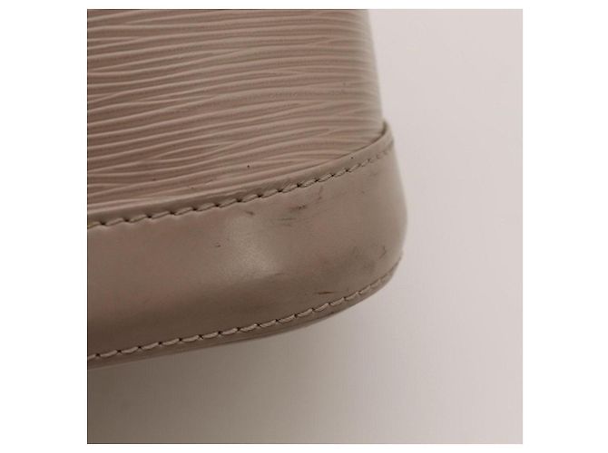 Borsa Louis Vuitton Alma BB in pelle Epi taupe - vista 14