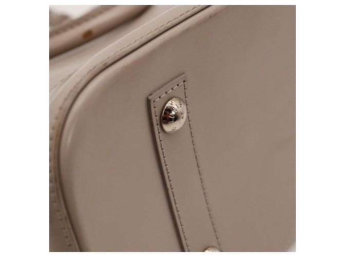 Borsa Louis Vuitton Alma BB in pelle Epi taupe - vista 15