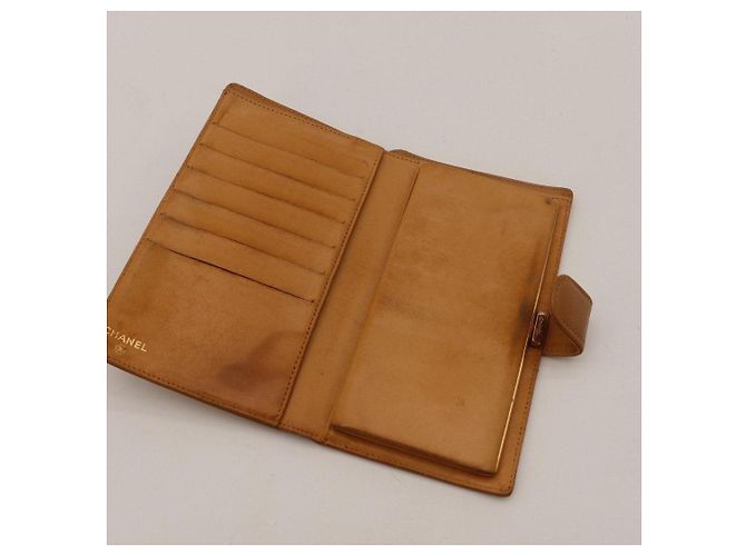 Cartera bi-fold Chanel en piel caviar marrón Castaño - vista 6