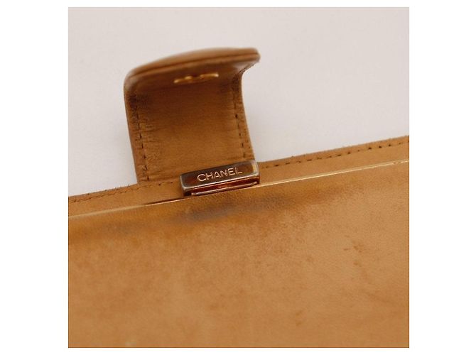 Cartera bi-fold Chanel en piel caviar marrón Castaño - vista 8
