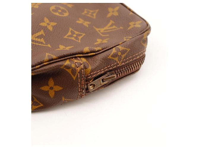 Louis Vuitton Monogram Pouch Braun Monogramm - Ansicht 9