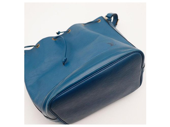 Bolsa Bucket Louis Vuitton Epi Noe GM Azul - vista 6