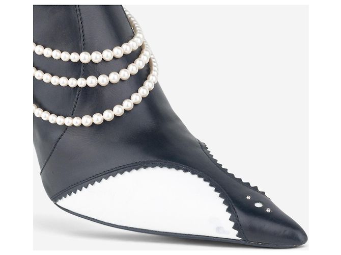Botines de tacón Chelsea Dior by Galliano SS04 ‘D´Trick’ con banda de perlas Negro - vista 10