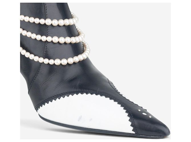 Botines de tacón Chelsea Dior by Galliano SS04 ‘D´Trick’ con banda de perlas Negro - vista 11