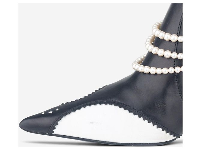 Botines de tacón Chelsea Dior by Galliano SS04 ‘D´Trick’ con banda de perlas Negro - vista 9