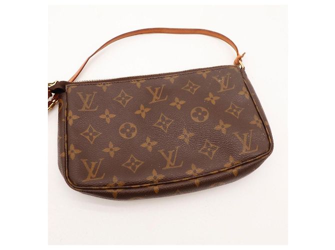 Bolsa Louis Vuitton Monogram Pochette Accessoires Marrom Monograma - vista 5