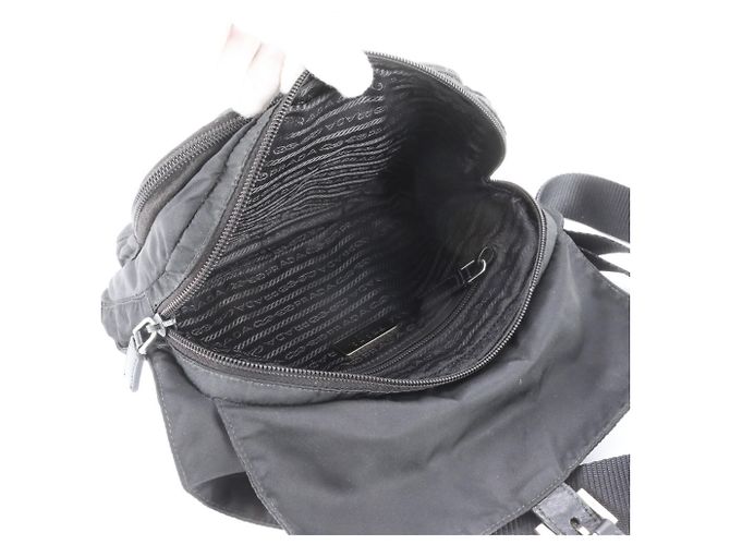 Bolsa de ombro em couro e nylon Tessuto com logo triangular Prada Preto - vista 7