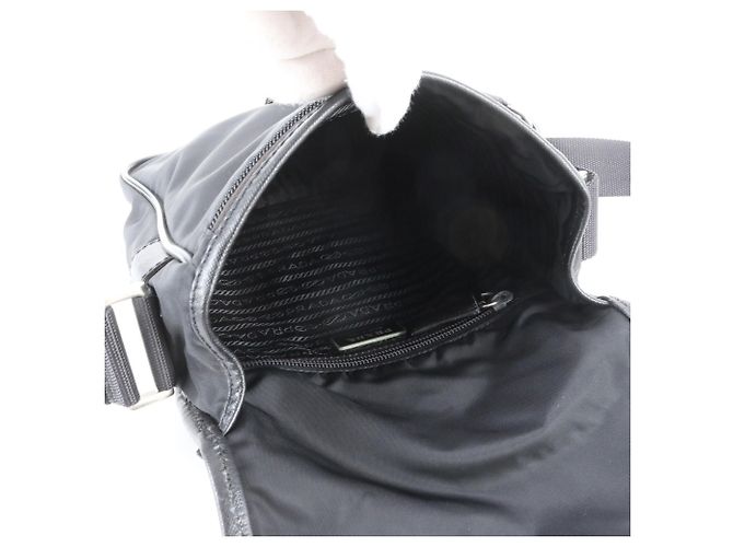 Bolsa Messenger Prada em nylon Tessuto e couro Saffiano Preto - vista 7