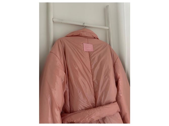 Acne Studios Casaco Puffer Rosa com Cinto - vista 16