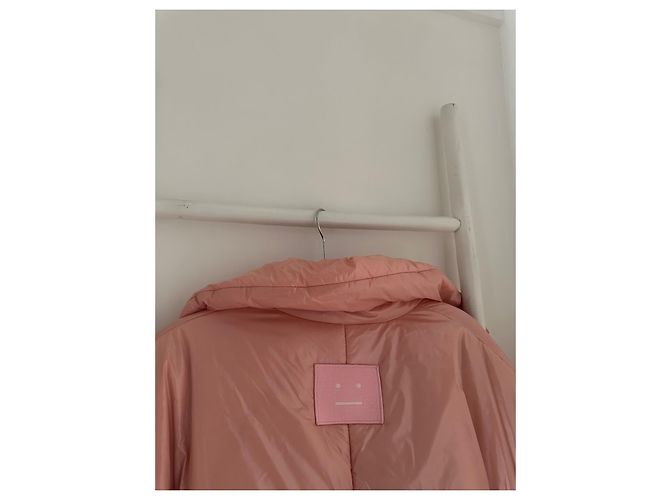 Acne Studios Casaco Puffer Rosa com Cinto - vista 19