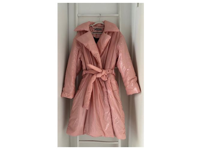 Acne Studios Casaco Puffer Rosa com Cinto - vista 2