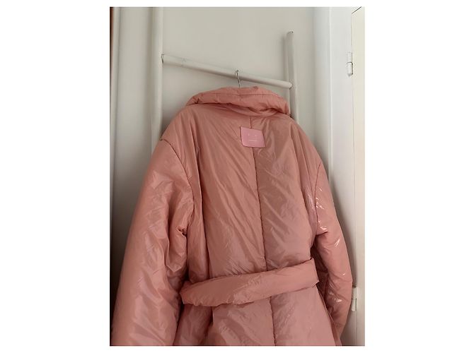 Acne Studios Casaco Puffer Rosa com Cinto - vista 4