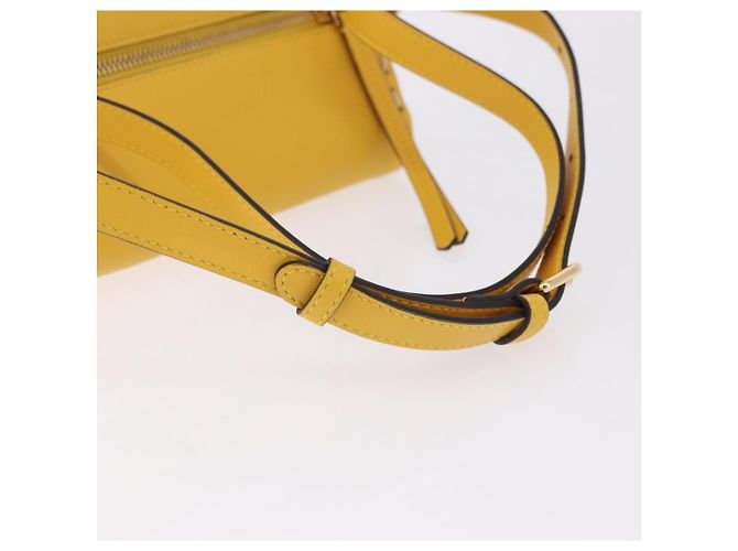 FENDI Celeria Triangle Shoulder Bag Leather Yellow Gold Tone 8BS053 - vista 7