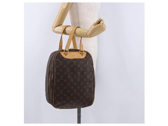 LOUIS VUITTON Bolso de mano Monogram Excursion M41450 LV - vista 22