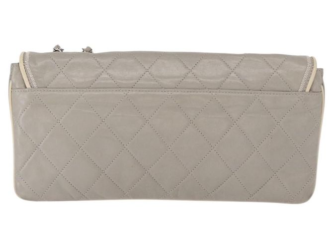CHANEL Lammleder Schultertasche mit Kette Grau Silber CC - Ansicht 2
