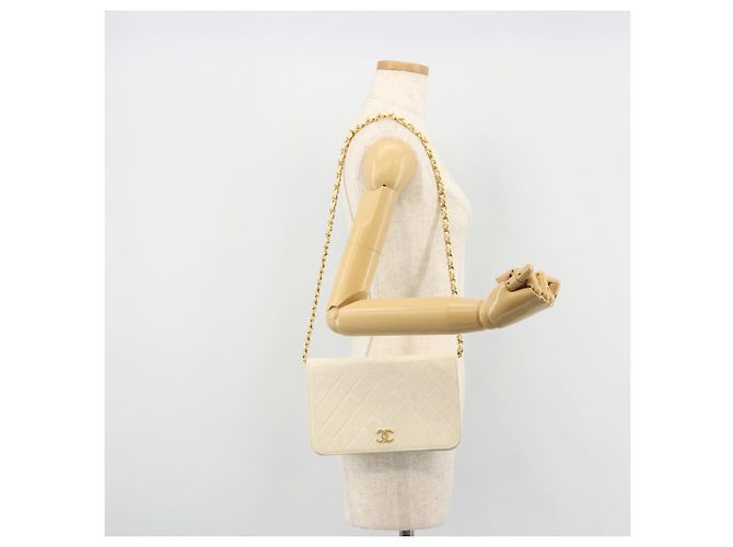 CHANEL Matelasse Chain Shoulder Bag Lamb Skin White Gold CC - vista 23