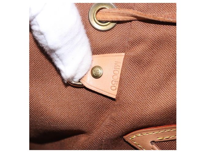 LOUIS VUITTON Monogram Montsouris GM Backpack M51135 LV - vista 12