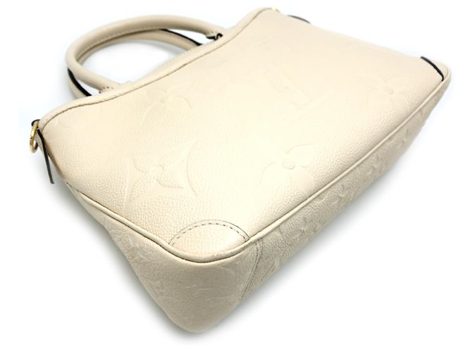 Bolsa Louis Vuitton Trianon PM Cru - vista 4