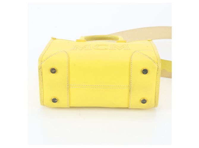 MCM Munich Mini Bolso de piel 2-Way Amarillo - vista 7